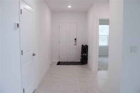 House in Edgewater, Florida 4 bedrooms, 195.65 sq.m. № 1916191 - photo 8