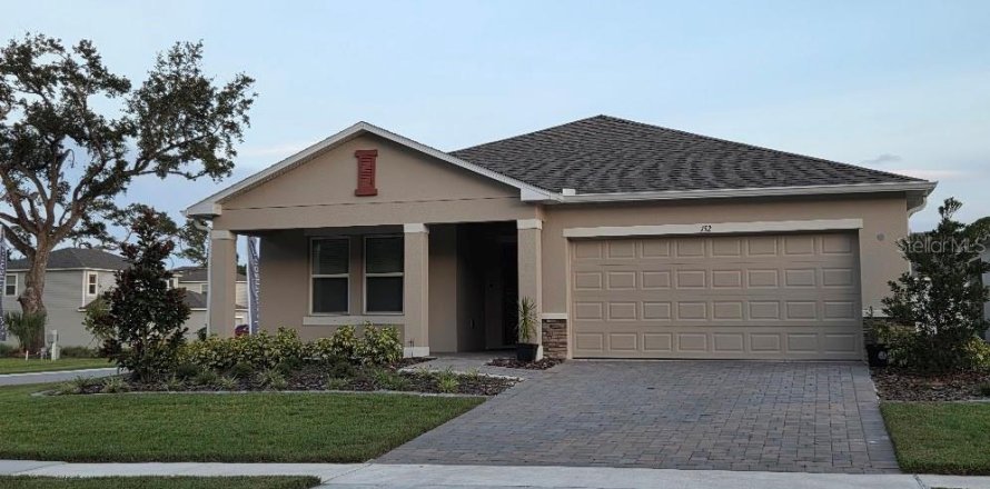 House in Edgewater, Florida 4 bedrooms, 195.65 sq.m. № 1916191