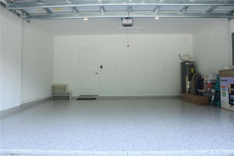 House in Edgewater, Florida 4 bedrooms, 195.65 sq.m. № 1916191 - photo 6