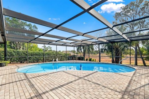 House in Spring Hill, Florida 3 bedrooms, 128.86 sq.m. № 2428766 - photo 28