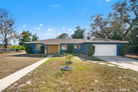 House in Spring Hill, Florida 3 bedrooms, 128.86 sq.m. № 2428766