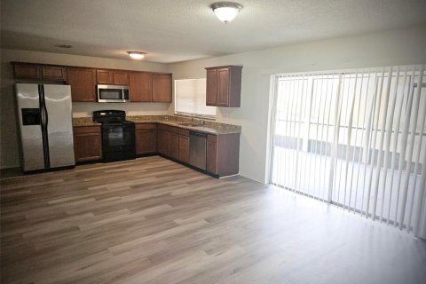 House in Palm Harbor, Florida 3 bedrooms, 123 sq.m. № 1910022 - photo 3