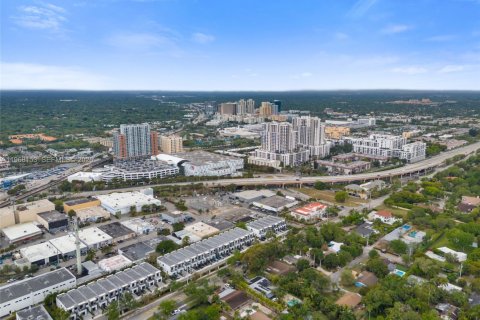 Снять в аренду виллу или дом в Саут-Майами, Флорида 2 спальни, 89.74м2, № 2050076 - фото 22