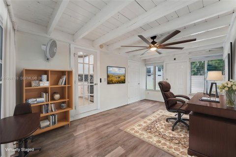 Снять в аренду виллу или дом в Саут-Майами, Флорида 2 спальни, 89.74м2, № 2050076 - фото 15