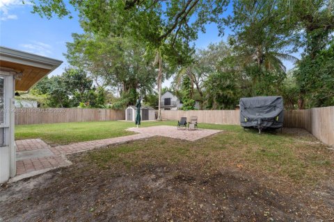 Снять в аренду виллу или дом в Саут-Майами, Флорида 2 спальни, 89.74м2, № 2050076 - фото 19