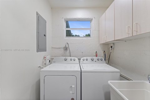 Снять в аренду виллу или дом в Саут-Майами, Флорида 2 спальни, 89.74м2, № 2050076 - фото 18