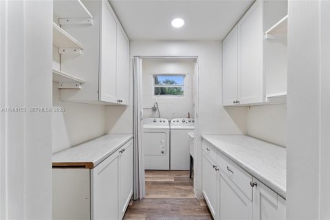 Снять в аренду виллу или дом в Саут-Майами, Флорида 2 спальни, 89.74м2, № 2050076 - фото 17