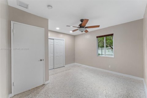 Снять в аренду виллу или дом в Саут-Майами, Флорида 2 спальни, 89.74м2, № 2050076 - фото 11