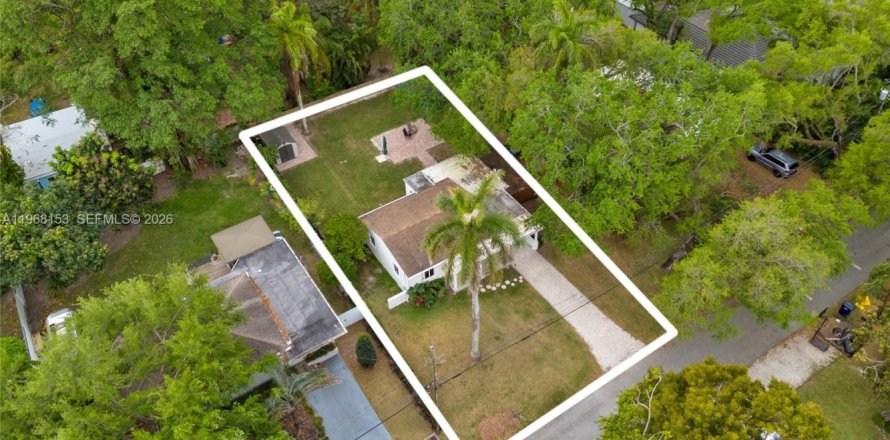 Дом в Саут-Майами, Флорида 2 спальни, 89.74м2 № 2050076