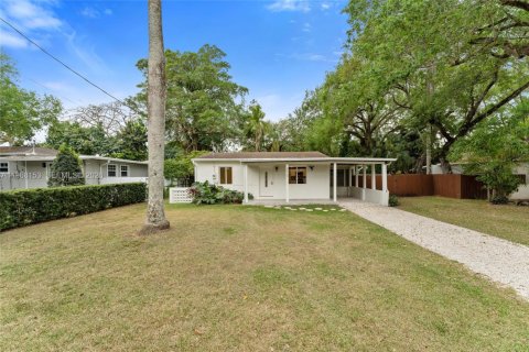 Снять в аренду виллу или дом в Саут-Майами, Флорида 2 спальни, 89.74м2, № 2050076 - фото 4