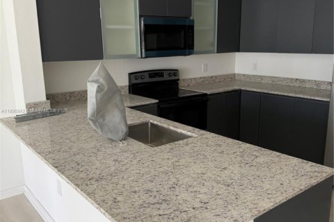 Copropriété à louer à Orlando, Floride: 2 chambres, 95.04 m2 № 1952440 - photo 3