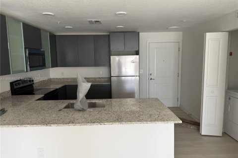 Copropriété à louer à Orlando, Floride: 2 chambres, 95.04 m2 № 1952440 - photo 2