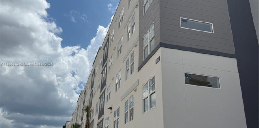 Condo à Orlando, Floride, 2 chambres  № 1952440