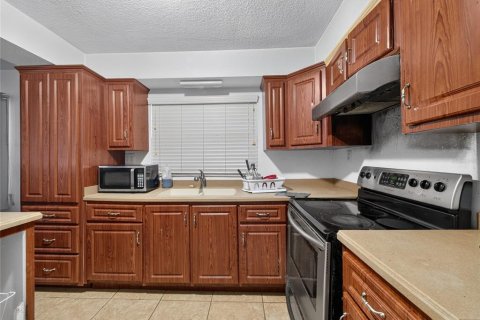 Casa en venta en Leesburg, Florida, 5 dormitorios, 265.14 m2 № 2385881 - foto 6