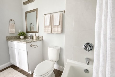 Commercial property in Poinciana, Florida 6 bedrooms, 208.84 sq.m. № 2414095 - photo 8
