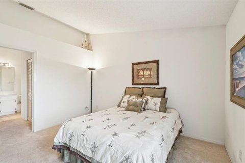 Condo in Sun City Center, Florida, 2 bedrooms  № 1533749 - photo 16