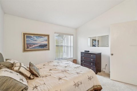 Condo in Sun City Center, Florida, 2 bedrooms  № 1533749 - photo 18