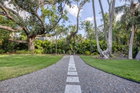 House in Sarasota, Florida 3 bedrooms, 199.18 sq.m. № 1662861 - photo 4
