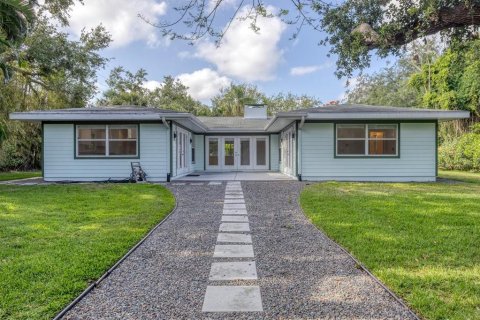 House in Sarasota, Florida 3 bedrooms, 199.18 sq.m. № 1662861 - photo 16