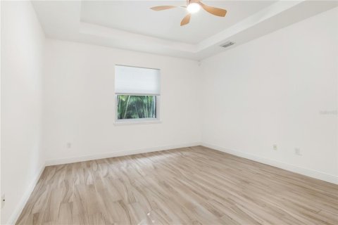 Villa ou maison à vendre à Sarasota, Floride: 4 chambres, 236.99 m2 № 2388742 - photo 28