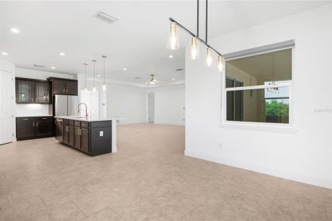 Villa ou maison à vendre à Sarasota, Floride: 4 chambres, 236.99 m2 № 2388742 - photo 8