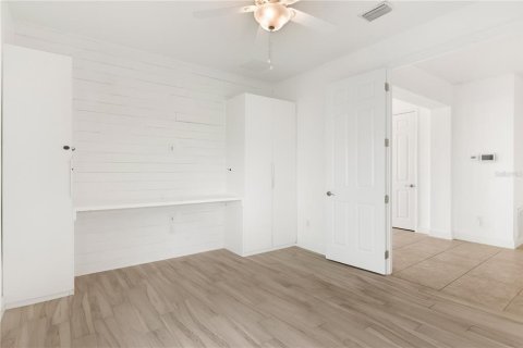 Villa ou maison à vendre à Sarasota, Floride: 4 chambres, 236.99 m2 № 2388742 - photo 17