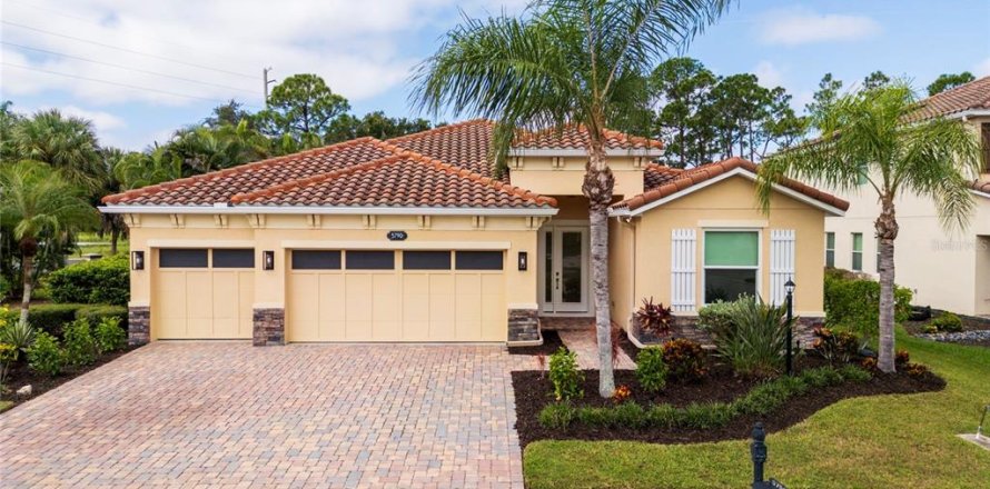 Villa ou maison à Sarasota, Floride 4 chambres, 236.99 m2 № 2388742