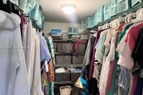 Condominio en venta en Sunrise, Florida, 1 dormitorio, 69.31 m2 № 2031145 - foto 12