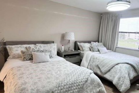 Condominio en venta en Sunrise, Florida, 1 dormitorio, 69.31 m2 № 2031145 - foto 9