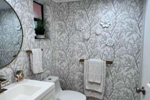 Condominio en venta en Sunrise, Florida, 1 dormitorio, 69.31 m2 № 2031145 - foto 13