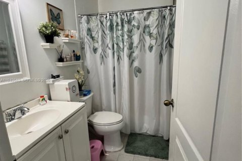 Villa ou maison à vendre à Miami, Floride: 3 chambres, 113.71 m2 № 2055164 - photo 11