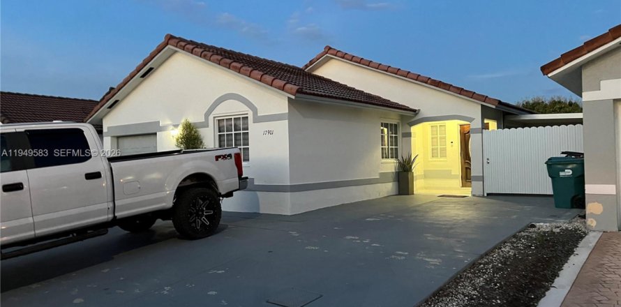 Villa ou maison à Miami, Floride 3 chambres, 113.71 m2 № 2055164