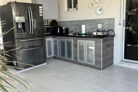 Villa ou maison à vendre à Miami, Floride: 3 chambres, 113.71 m2 № 2055164 - photo 13