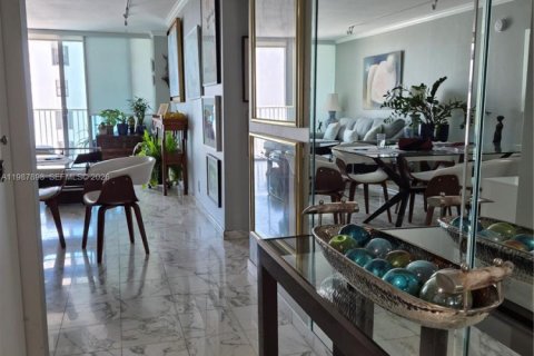 Copropriété à vendre à Miami Beach, Floride: 1 chambre, 110.55 m2 № 2057302 - photo 13