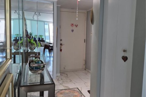 Copropriété à vendre à Miami Beach, Floride: 1 chambre, 110.55 m2 № 2057302 - photo 11