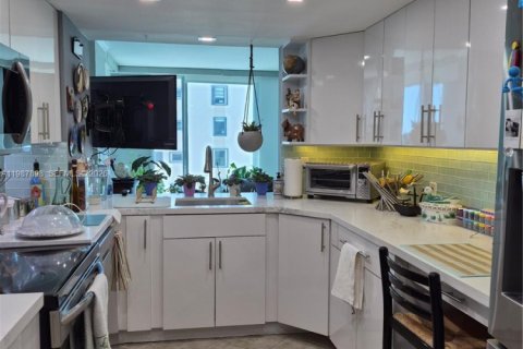 Copropriété à vendre à Miami Beach, Floride: 1 chambre, 110.55 m2 № 2057302 - photo 18