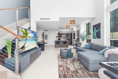 Condominio en venta en Miami, Florida, 1 dormitorio, 100.15 m2 № 2002593 - foto 12