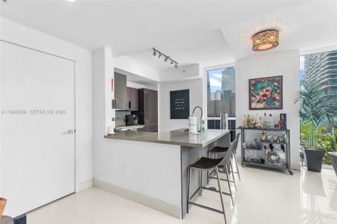 Condominio en venta en Miami, Florida, 1 dormitorio, 100.15 m2 № 2002593 - foto 3