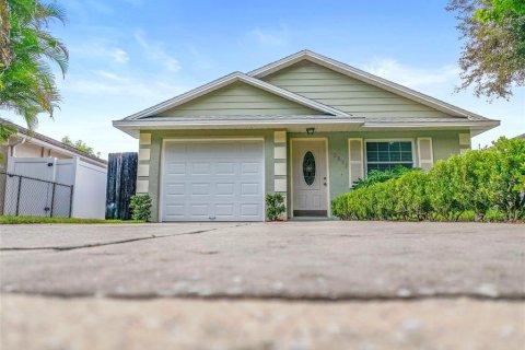 Casa en venta en Orlando, Florida, 3 dormitorios, 105.91 m2 № 1910770 - foto 2