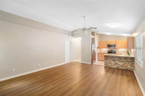 Casa en venta en Orlando, Florida, 3 dormitorios, 105.91 m2 № 1910770 - foto 14
