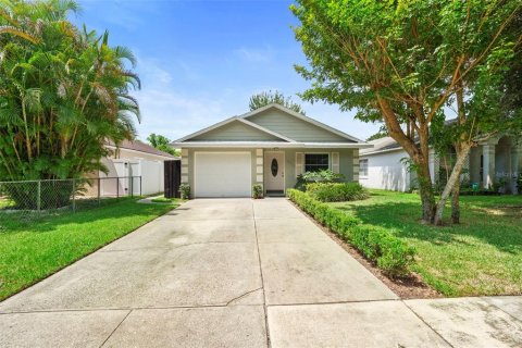 Casa en venta en Orlando, Florida, 3 dormitorios, 105.91 m2 № 1910770 - foto 1