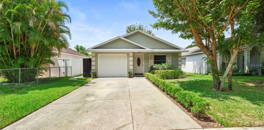 Casa en Orlando, Florida 3 dormitorios, 105.91 m2 № 1910770