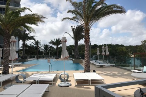 Copropriété à vendre à North Miami Beach, Floride: 2 chambres, 103.59 m2 № 2004339 - photo 2