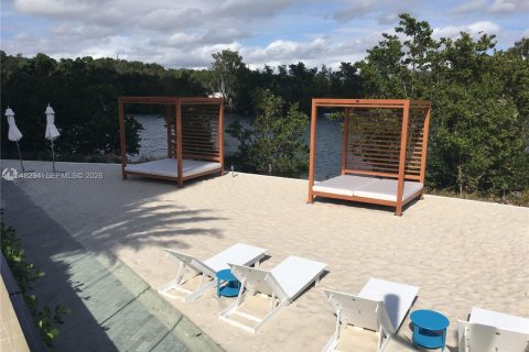 Copropriété à vendre à North Miami Beach, Floride: 2 chambres, 103.59 m2 № 2004339 - photo 3