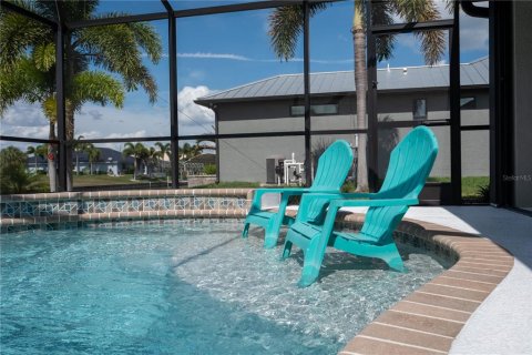 House in Port Charlotte, Florida 3 bedrooms, 198.72 sq.m. № 2103024 - photo 26