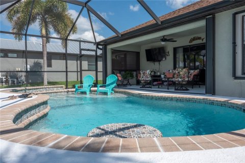 House in Port Charlotte, Florida 3 bedrooms, 198.72 sq.m. № 2103024 - photo 24