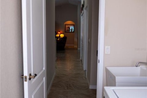 House in Port Charlotte, Florida 3 bedrooms, 198.72 sq.m. № 2103024 - photo 16