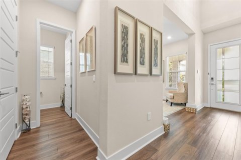 House in Orlando, Florida 5 bedrooms, 373 sq.m. № 2211941 - photo 19