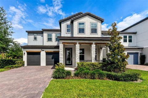 House in Orlando, Florida 5 bedrooms, 373 sq.m. № 2211941 - photo 6