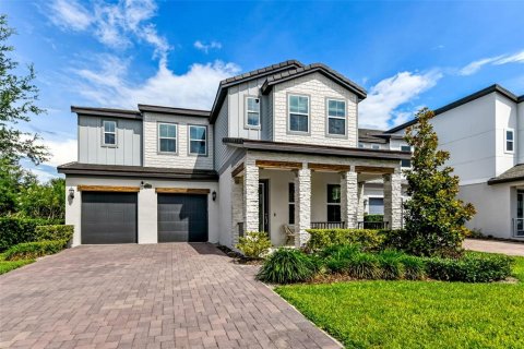 House in Orlando, Florida 5 bedrooms, 373 sq.m. № 2211941 - photo 2
